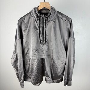 Oakley Luxe Anorak Jacket Lightweight Stowaway Hidden Hood Gray Silver Size XL
